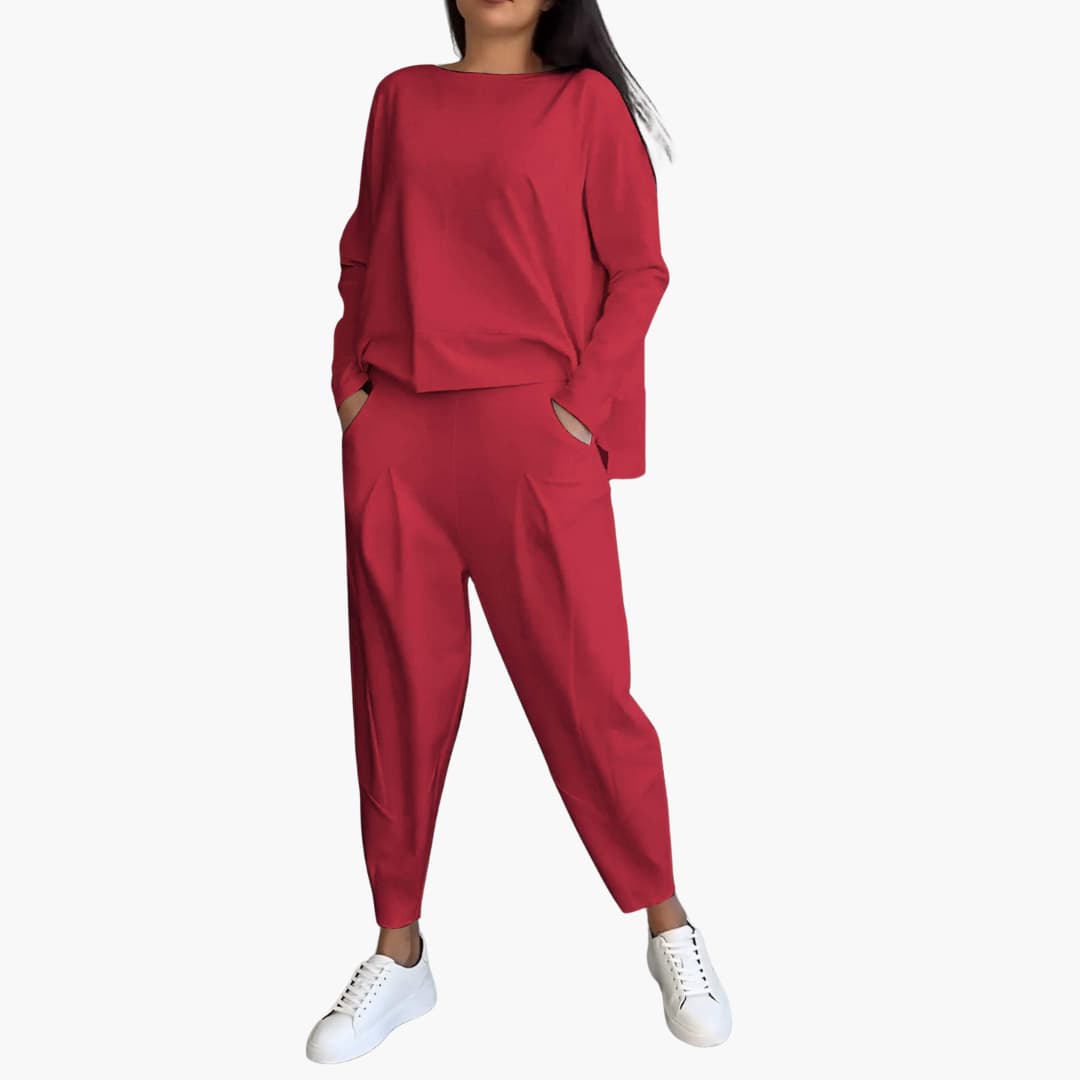 Mabel ™ - Comfortable two-piece set with round neck