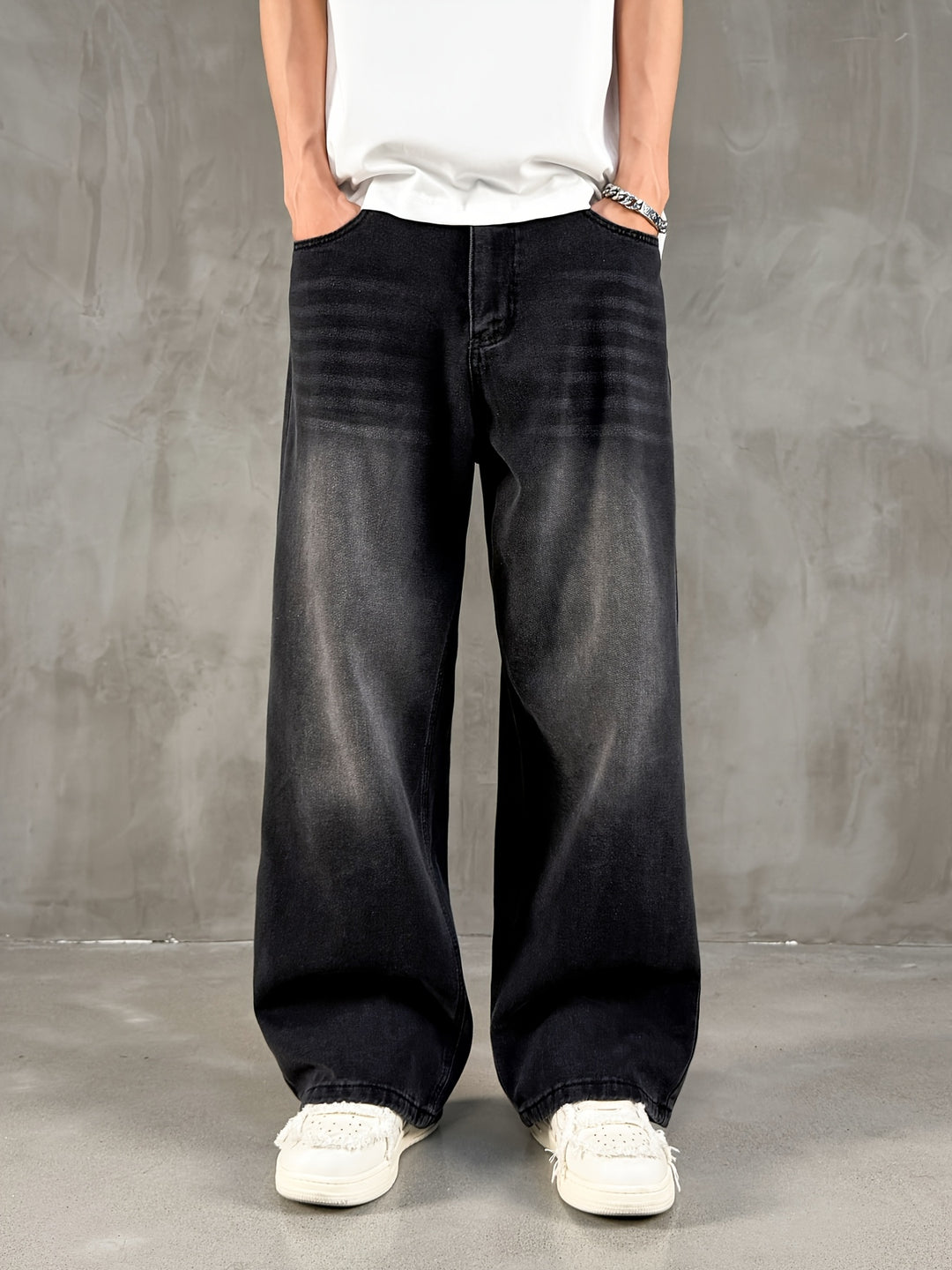 Men’s Loose Fit Black Jeans