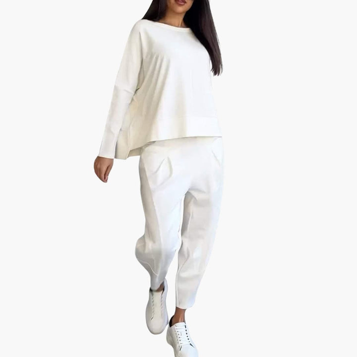 Mabel ™ - Comfortable two-piece set with round neck