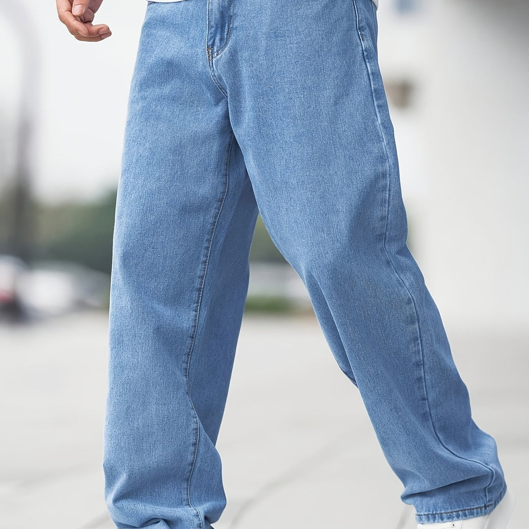 Men’s Light Wash Wide-Leg Jeans