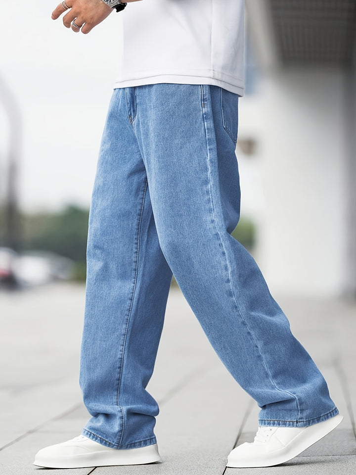 Men’s Light Wash Wide-Leg Jeans