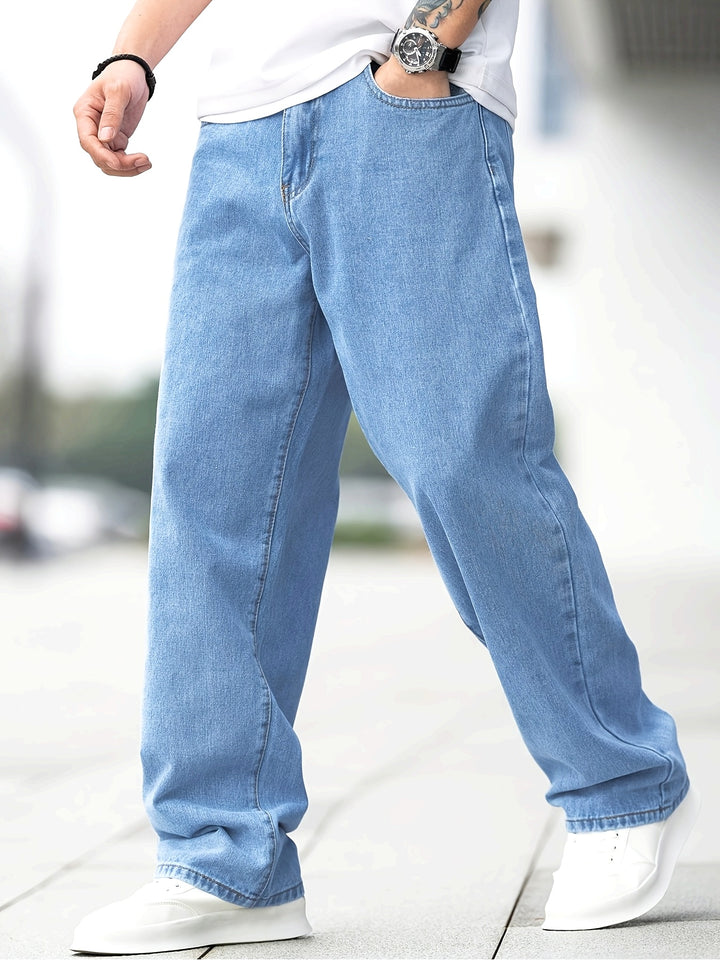 Men’s Light Wash Wide-Leg Jeans