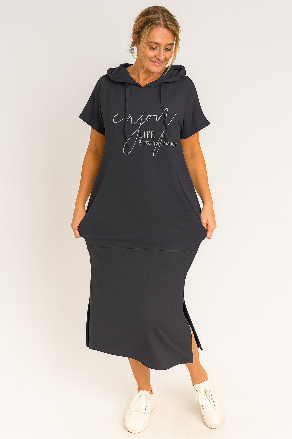 Larkshire™ - Loose dress with hood and feminine fit