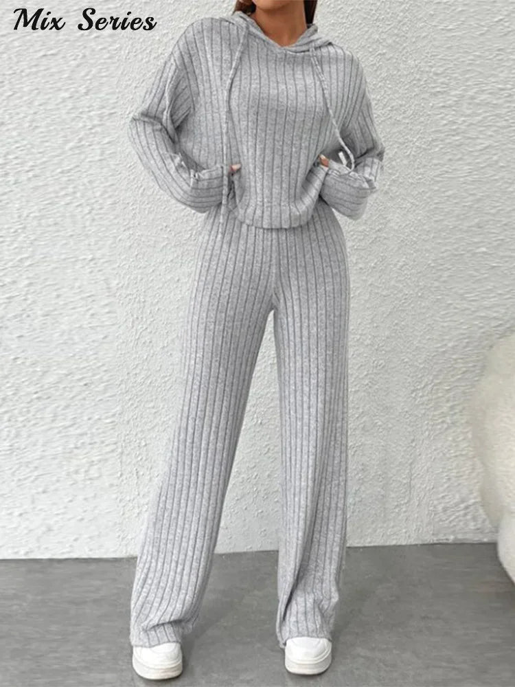 Anna™ | Solid Knitted Striped Sweatshirt Pants Suit