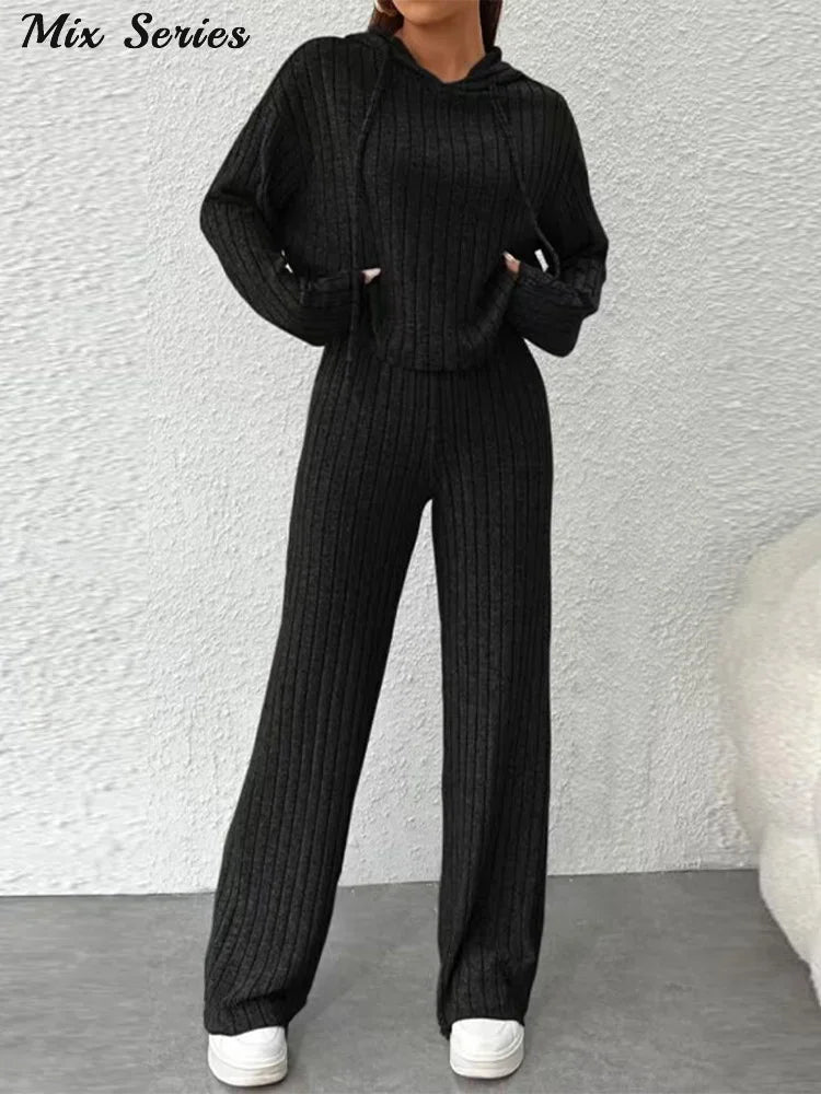 Anna™ | Solid Knitted Striped Sweatshirt Pants Suit