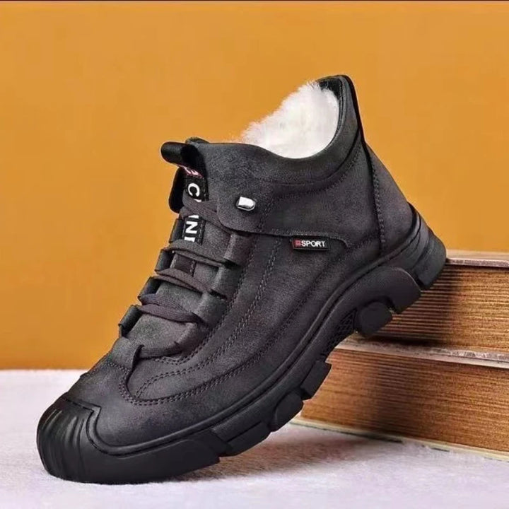 Chris™ - Men's Winter Sneakers with Faux Fur Lining