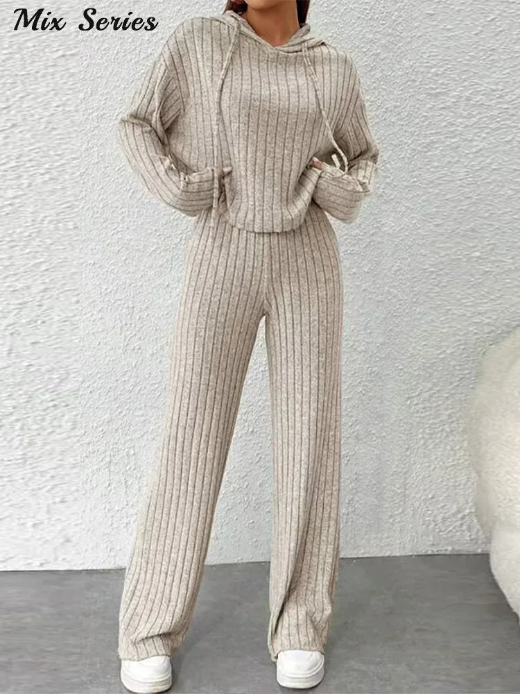 Anna™ | Solid Knitted Striped Sweatshirt Pants Suit