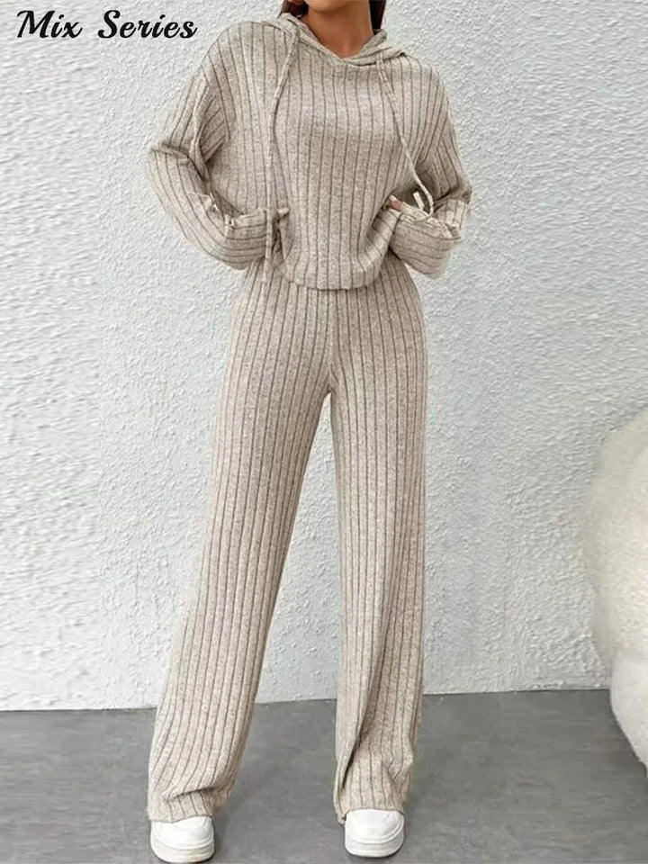 Anna™ | Solid Knitted Striped Sweatshirt Pants Suit