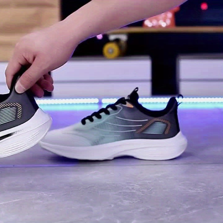 Men’s Lightweight Mesh Sneakers